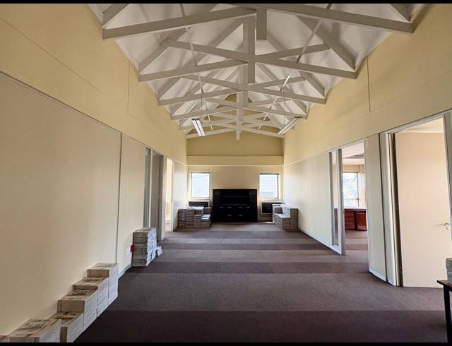 256M² OFFICE TO LET IN NOORDWYK